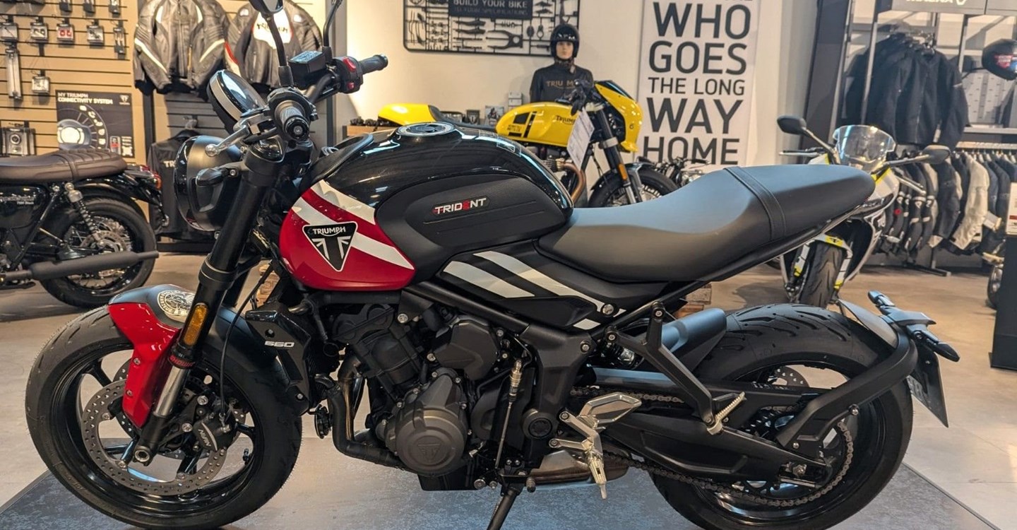 Zum Vergrößern bitte anklicken! Angebot Triumph Trident 660