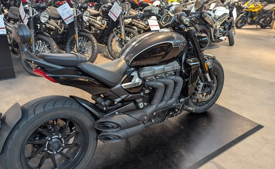 Angebot Triumph Rocket 3 Storm GT Bild 3: Angebot Triumph Rocket 3 Storm GT