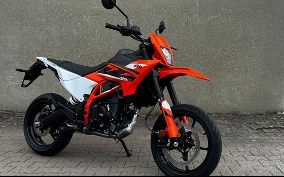 Neufahrzeug KTM 125 SMC R - Bild 1