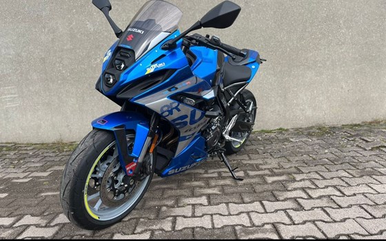 Gebrauchtmotorrad Suzuki GSX-8R - Bild 2
