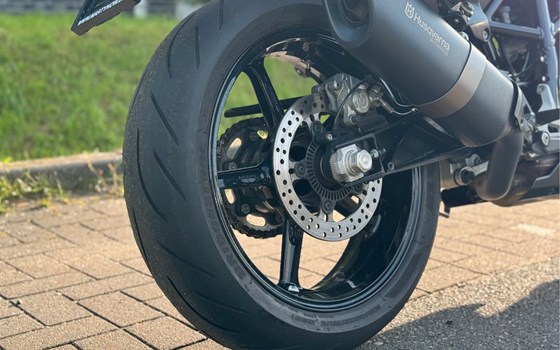 Gebrauchtmotorrad Husqvarna Vitpilen 701 - Bild 16