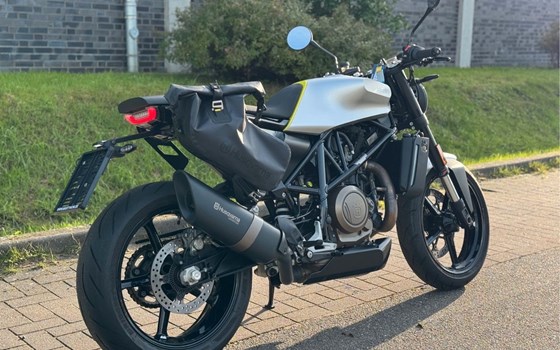 Gebrauchtmotorrad Husqvarna Vitpilen 701 - Bild 3