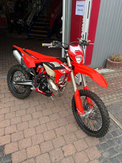 RR 250 M