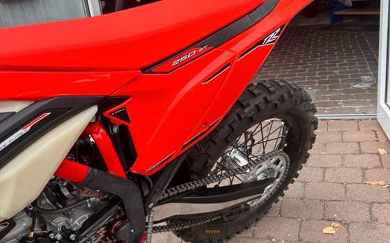 Gebrauchtmotorrad Beta RR 250 M - Bild 4