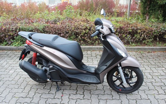 Gebrauchtmotorrad Piaggio Medley 125 S - Bild 1