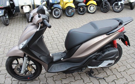 Gebrauchtmotorrad Piaggio Medley 125 S - Bild 3