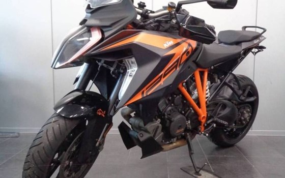 Gebrauchtmotorrad KTM 1290 Super Duke GT - Bild 9