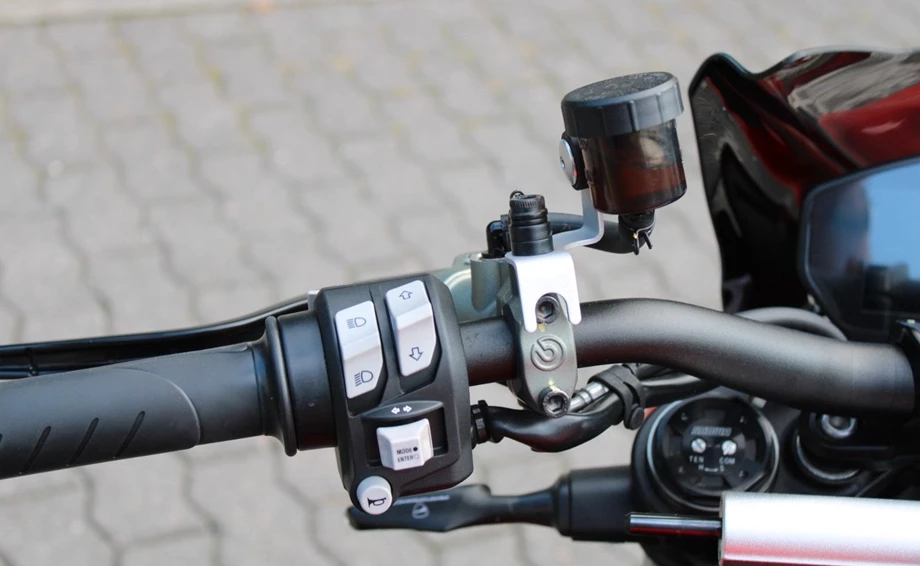 Angebot Ducati Streetfighter V2 Bild 14: Angebot Ducati Streetfighter V2