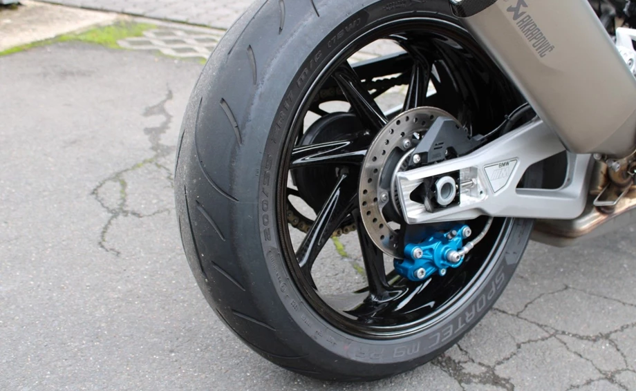 Angebot BMW M 1000 RR Bild 6: Angebot BMW M 1000 RR