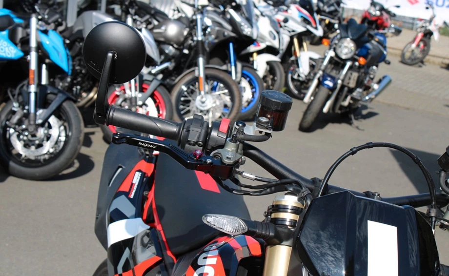 Angebot Ducati Hypermotard 698 Mono RVE Bild 11: Angebot Ducati Hypermotard 698 Mono RVE