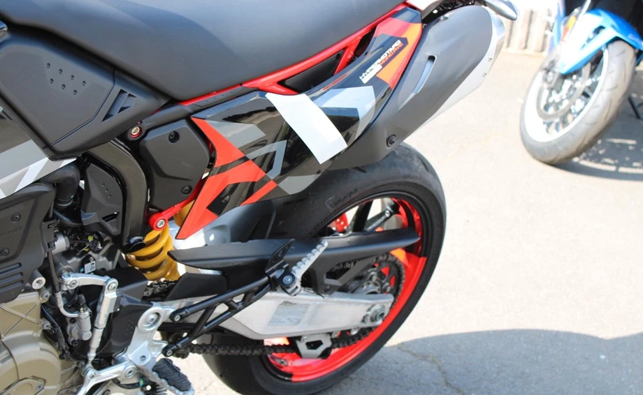 Angebot Ducati Hypermotard 698 Mono RVE Bild 13: Angebot Ducati Hypermotard 698 Mono RVE