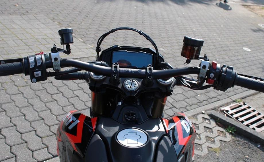 Angebot Ducati Hypermotard 698 Mono RVE Bild 14: Angebot Ducati Hypermotard 698 Mono RVE