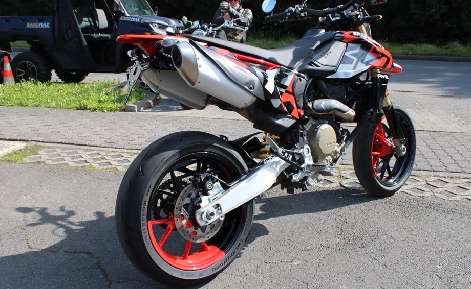 Angebot Ducati Hypermotard 698 Mono RVE Bild 4: Angebot Ducati Hypermotard 698 Mono RVE
