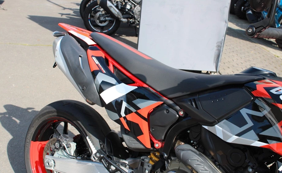 Angebot Ducati Hypermotard 698 Mono RVE Bild 7: Angebot Ducati Hypermotard 698 Mono RVE