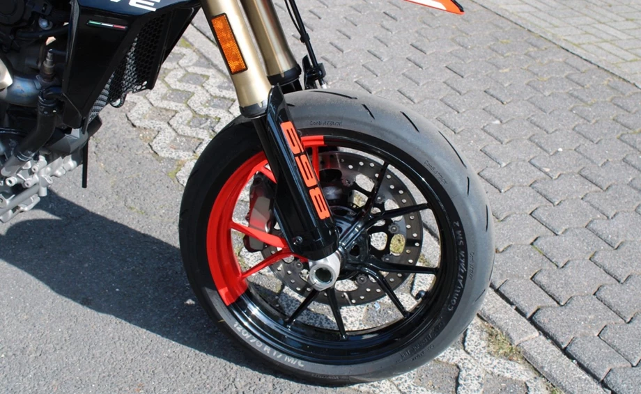 Angebot Ducati Hypermotard 698 Mono RVE Bild 9: Angebot Ducati Hypermotard 698 Mono RVE