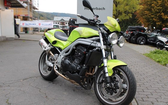 Gebrauchtmotorrad Triumph Speed Triple 955i - Bild 1