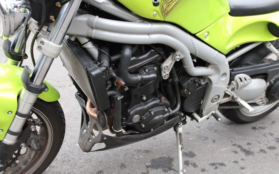 Gebrauchtmotorrad Triumph Speed Triple 955i - Bild 11