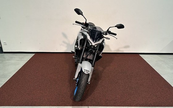 Gebrauchtmotorrad Yamaha MT-03 - Bild 3