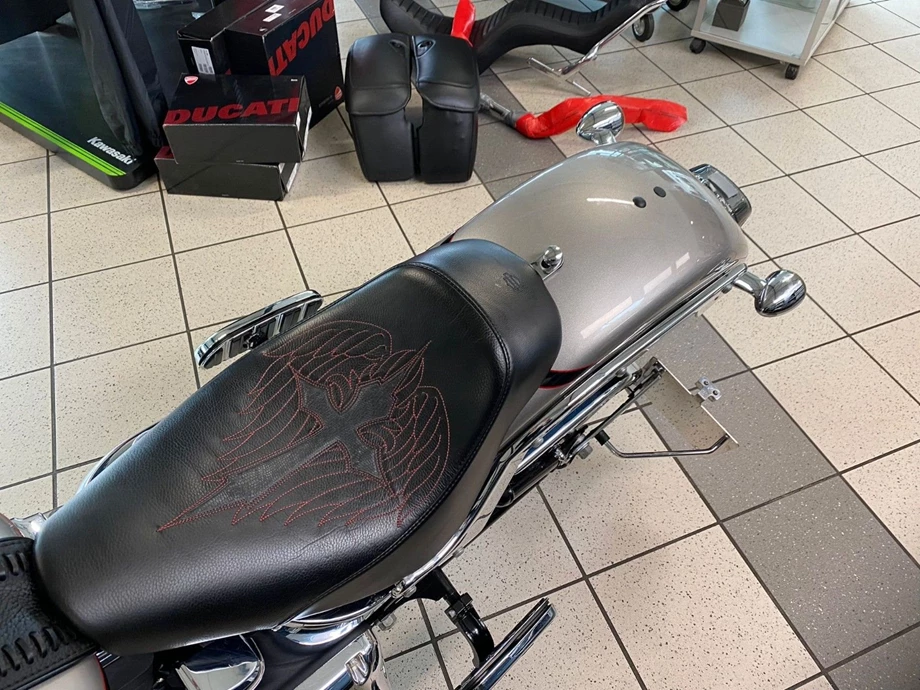 Angebot Harley-Davidson Softail Fat Boy FLSTF Bild 8: Angebot Harley-Davidson Softail Fat Boy FLSTF