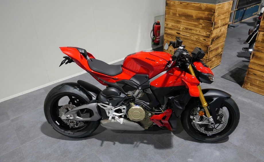 Angebot Ducati Streetfighter V4 S Bild 3: Angebot Ducati Streetfighter V4 S
