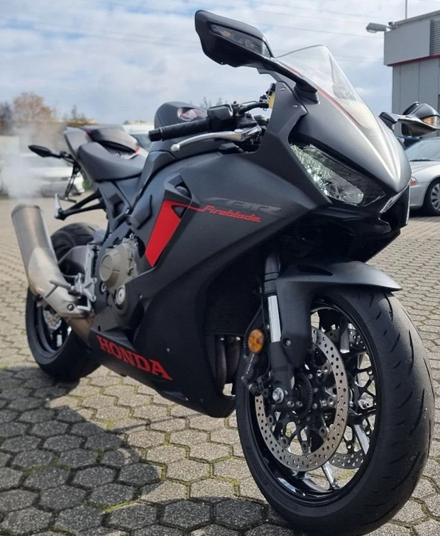 Honda CBR1000RR Fireblade