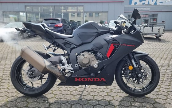 Gebrauchtmotorrad Honda CBR1000RR Fireblade - Bild 2