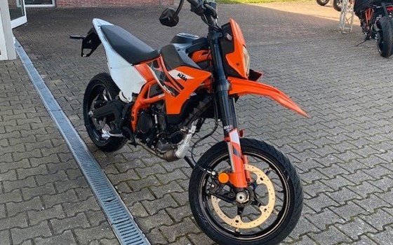 Neufahrzeug KTM 125 SMC R - Bild 6