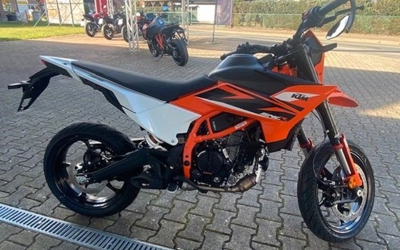 Neufahrzeug KTM 125 SMC R - Bild 7