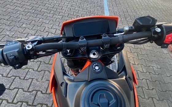Neufahrzeug KTM 125 SMC R - Bild 9