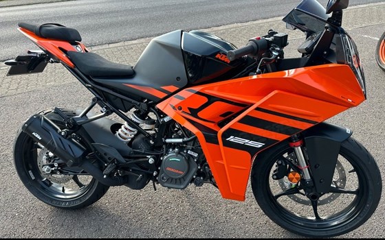 Neufahrzeug KTM RC 125 - Bild 2