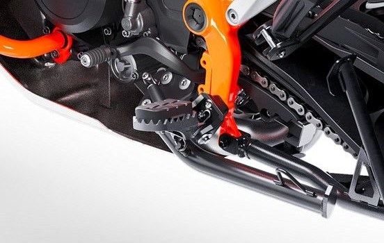 Neufahrzeug KTM 1390 Super Adventure R - Bild 12