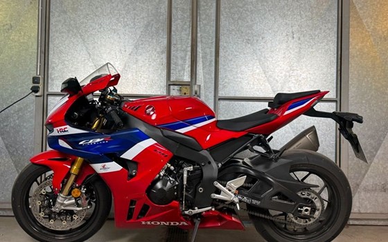 Gebrauchtmotorrad Honda CBR1000RR-R Fireblade SP - Bild 1