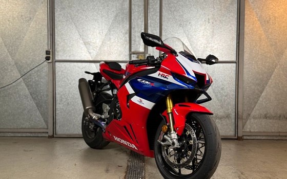 Gebrauchtmotorrad Honda CBR1000RR-R Fireblade SP - Bild 6