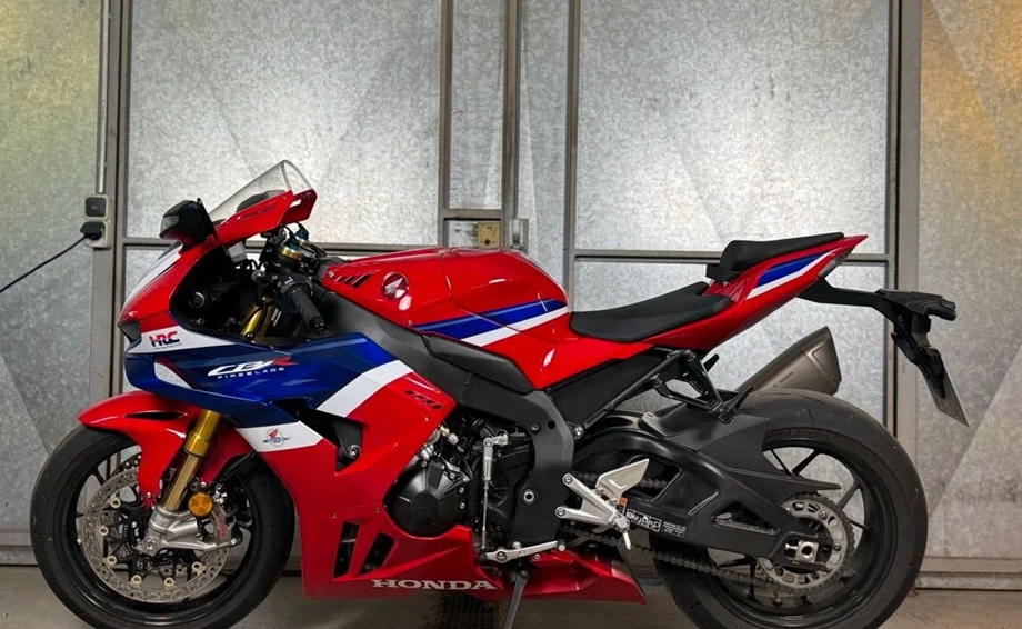 Offer Honda CBR1000RR-R Fireblade SP Bild 7: Offer Honda CBR1000RR-R Fireblade SP