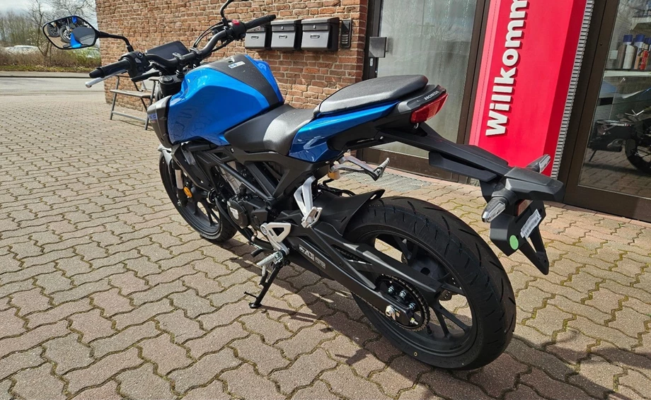 Offer Honda CB125R Bild 3: Offer Honda CB125R