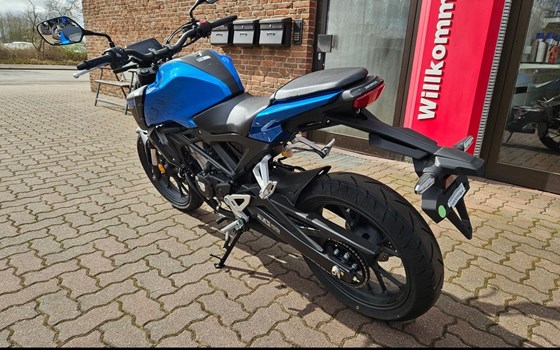 Neufahrzeug Honda CB125R - Bild 3