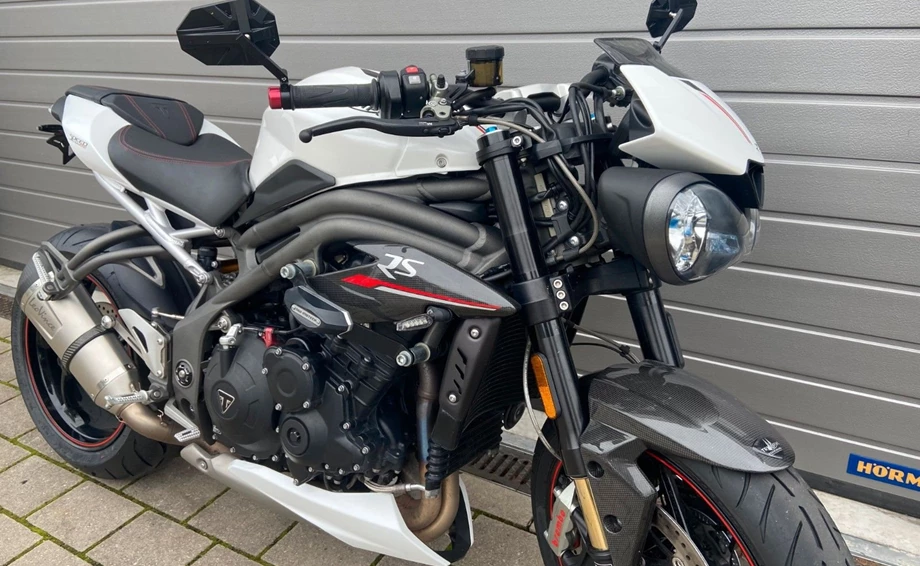 Angebot Triumph Speed Triple RS Bild 7: Angebot Triumph Speed Triple RS