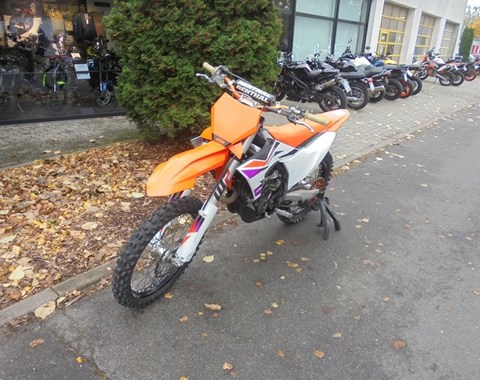 zum Vergrössern bitte anklicken!