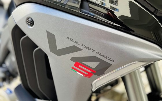 Gebrauchtmotorrad Ducati Multistrada V4 S - Bild 2