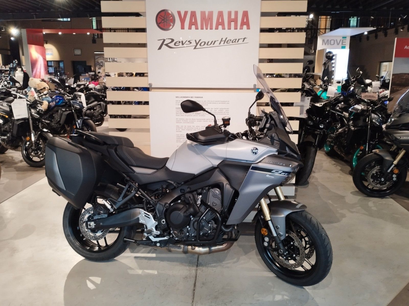 Yamaha Tracer 9 GT Y-AMT 