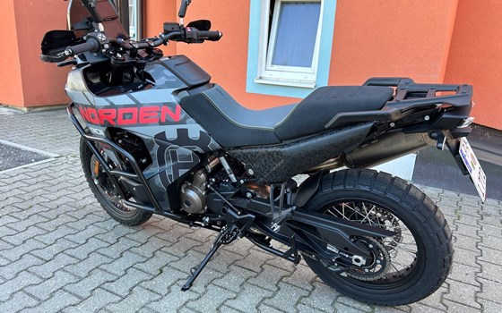Gebrauchtmotorrad Husqvarna Norden 901 - Bild 12