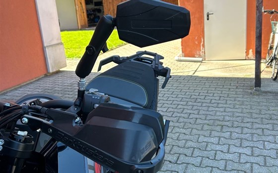 Gebrauchtmotorrad Husqvarna Norden 901 - Bild 9