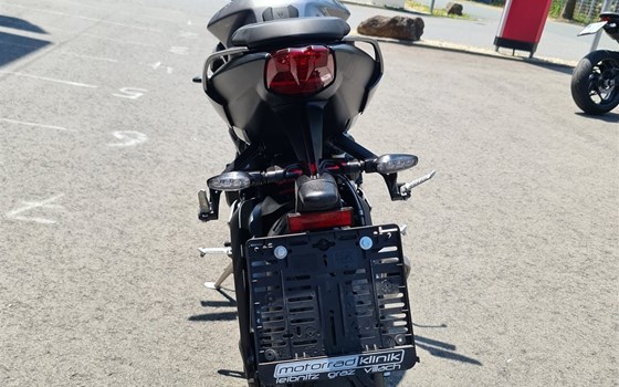 Gebrauchtmotorrad Triumph Street Triple 765 R - Bild 7 Gebrauchtmotorrad Triumph Street Triple 765 R - Bild 7