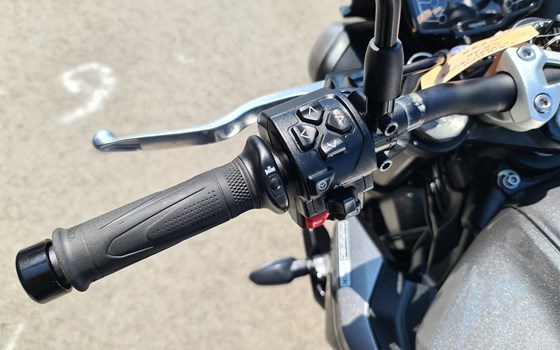 Gebrauchtmotorrad Triumph Street Triple 765 R - Bild 9 Gebrauchtmotorrad Triumph Street Triple 765 R - Bild 9