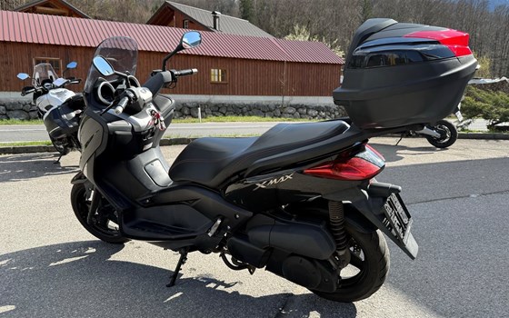 Gebrauchtmotorrad Yamaha X-Max 250 - Bild 2 Gebrauchtmotorrad Yamaha X-Max 250 - Bild 2