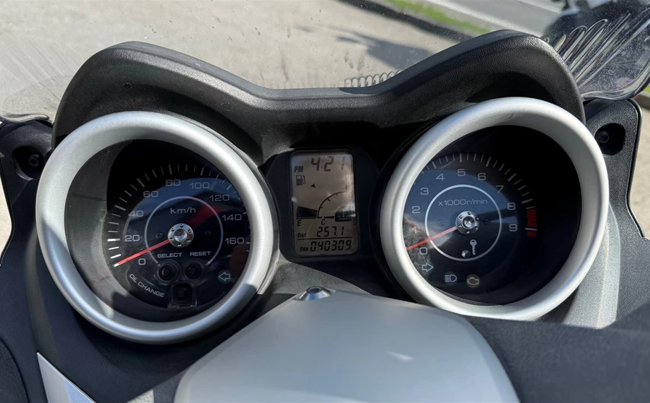 Angebot Yamaha X-Max 250 Bild 5: Angebot Yamaha X-Max 250