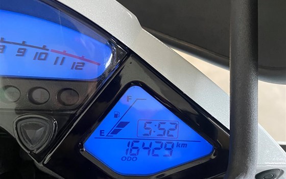 Gebrauchtmotorrad Honda CB 1000 R - Bild 10 Gebrauchtmotorrad Honda CB 1000 R - Bild 10