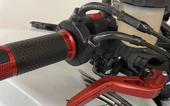 Gebrauchtmotorrad Honda CB 1000 R - Bild 8 Gebrauchtmotorrad Honda CB 1000 R - Bild 8