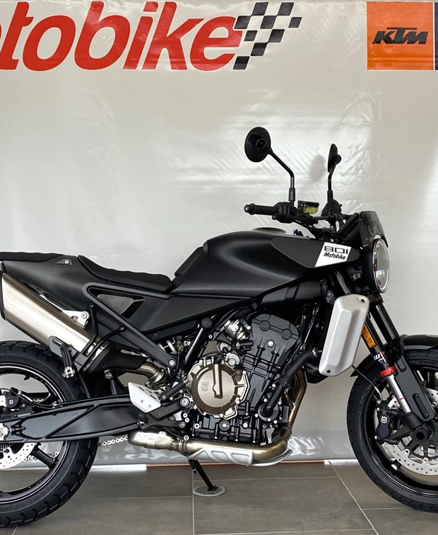 Husqvarna Svartpilen 801<br />inkl. 4 Jahre Garantie!!