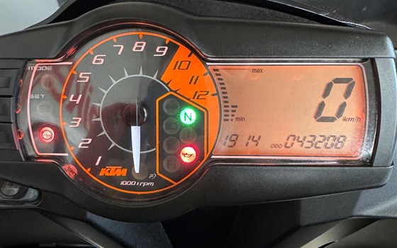 Gebrauchtmotorrad KTM 990 Supermoto T - Bild 6 Gebrauchtmotorrad KTM 990 Supermoto T - Bild 6